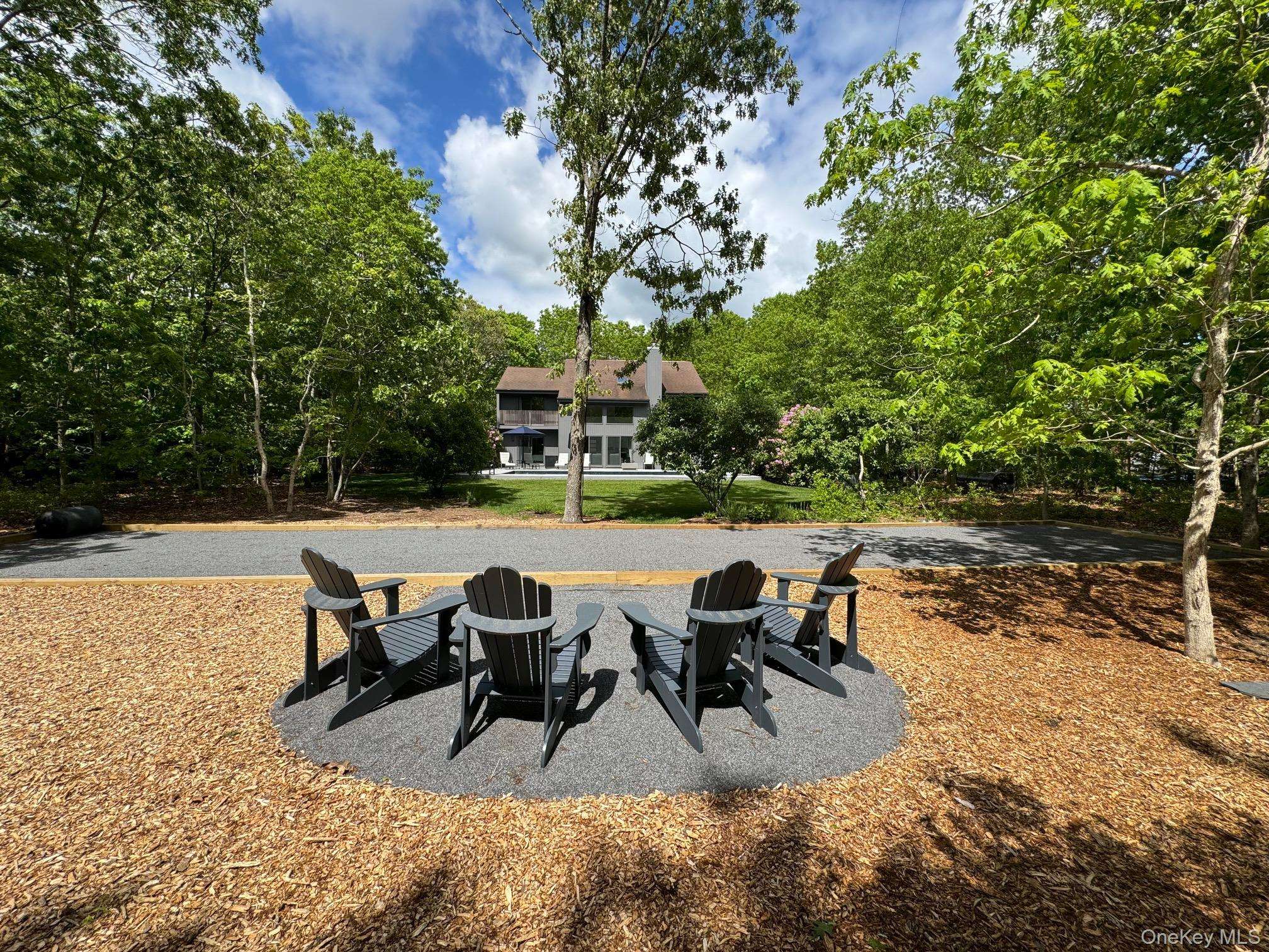 1 Deer PATH, Quogue, NY 11959