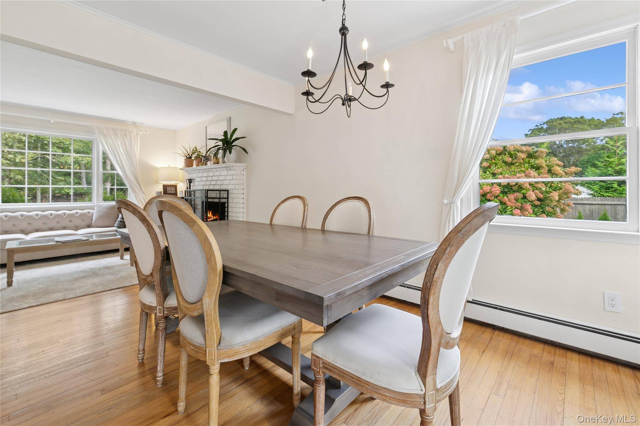 1181 FIREPLACE RD, East Hampton, NY 11937