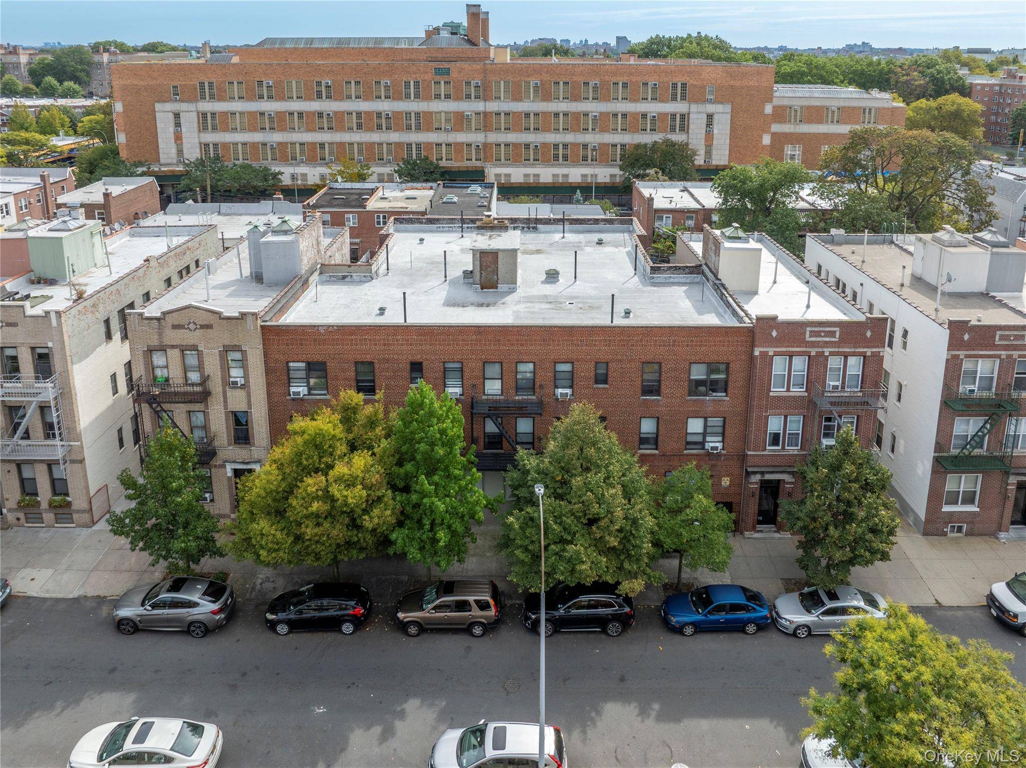 31-23 47th ST, Astoria, NY 11103