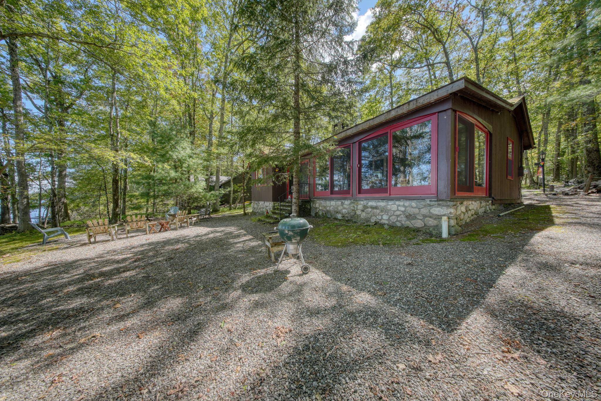 288 S Shore Shore DR, Wurtsboro, NY 12790