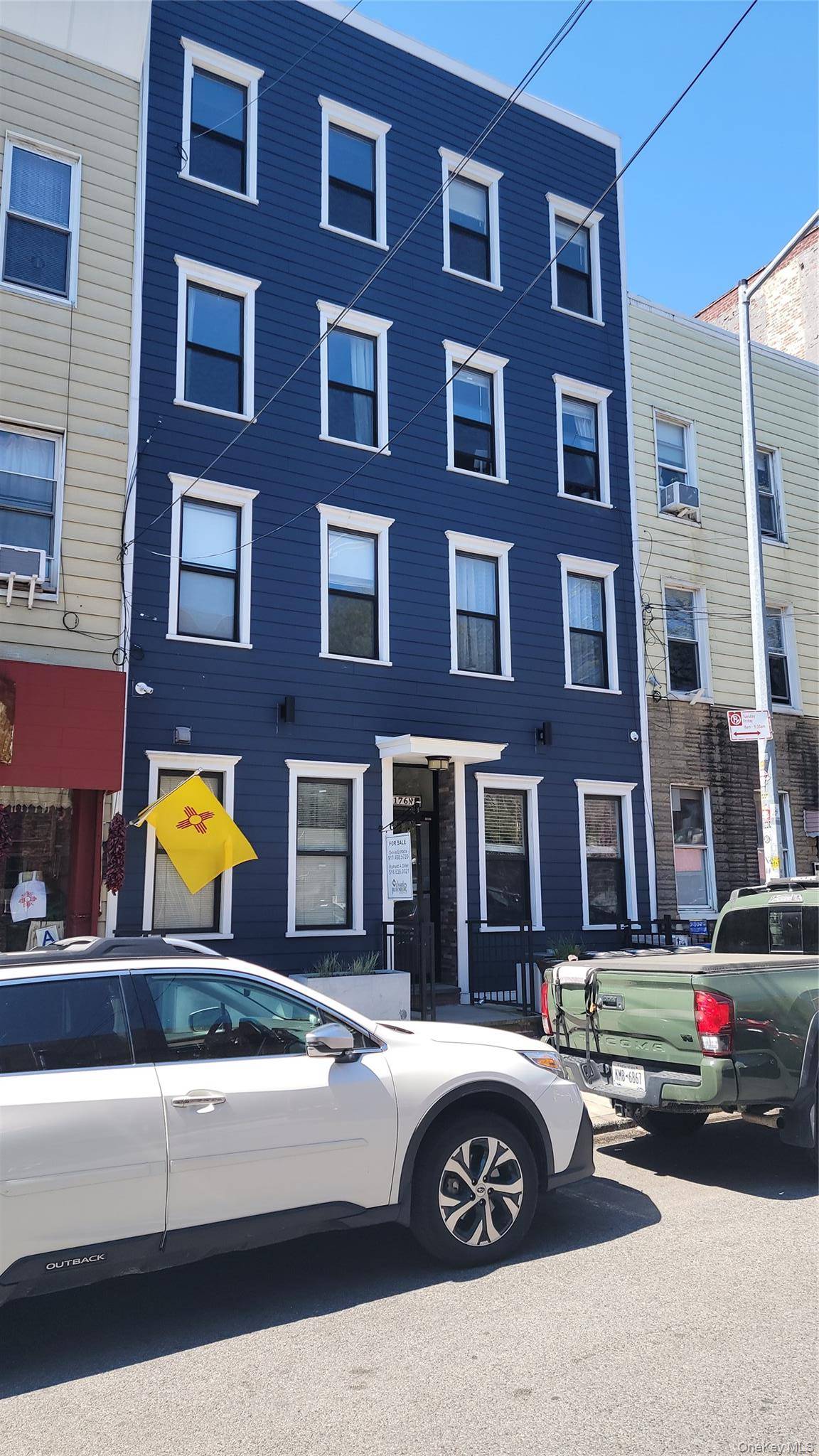 176 North 8th ST, Brooklyn, NY 11211