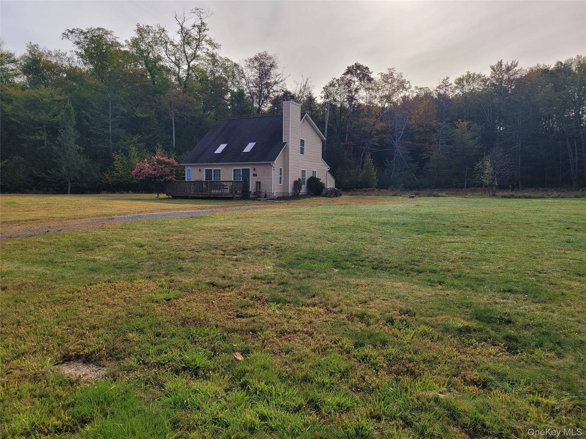 75 Bernsley RD, Woodridge, NY 12789