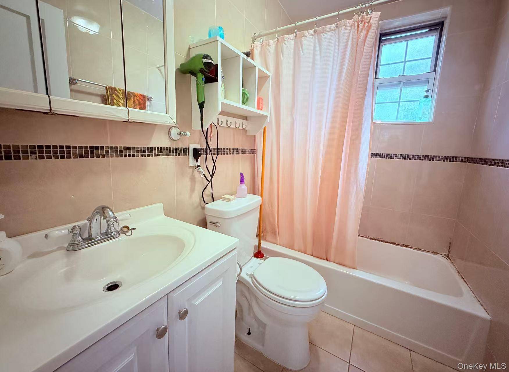 135-44 78th Avenue, Apt 32 C #1, Kew Garden Hills, NY 11367