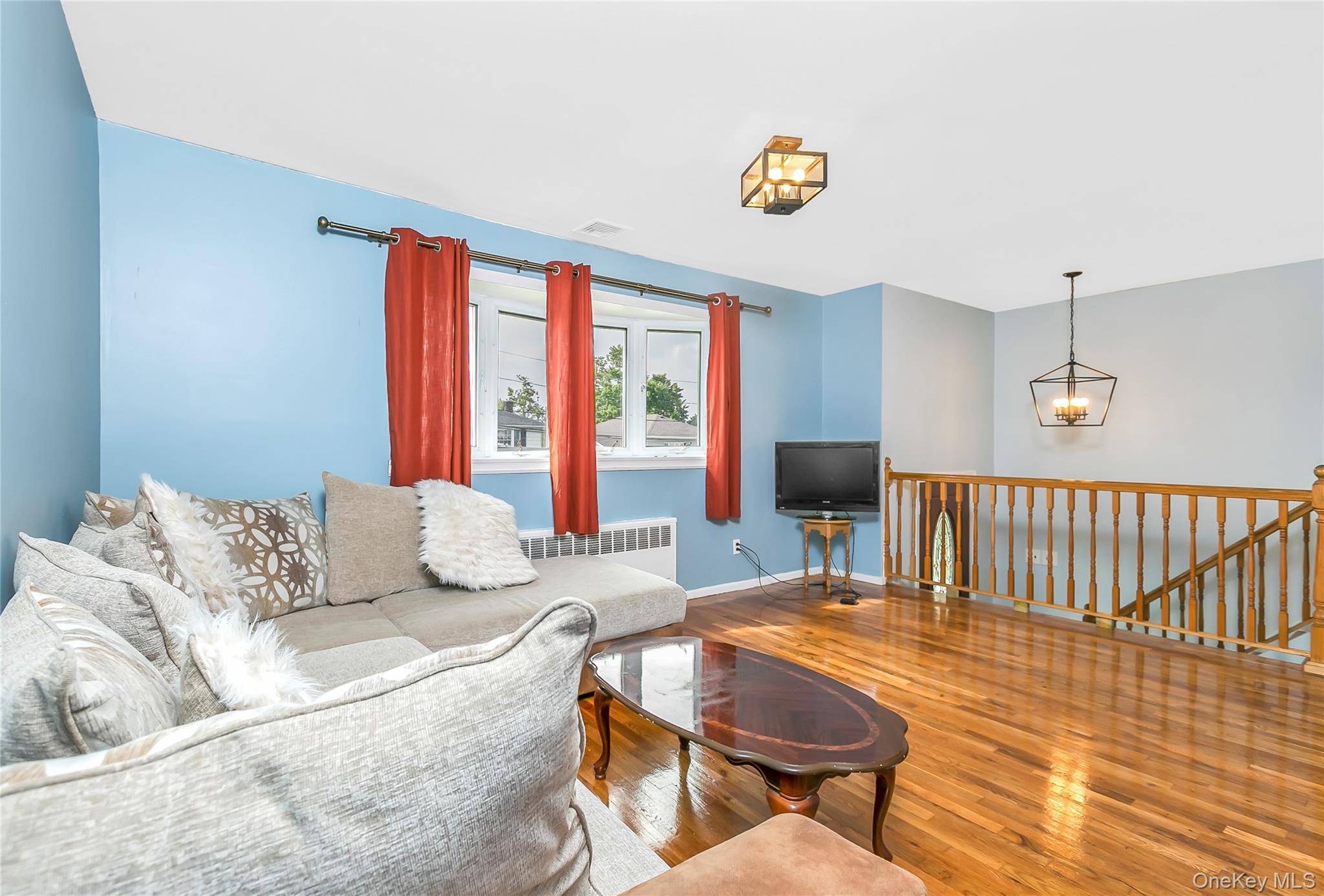 584 Yale ST, Oceanside, NY 11572