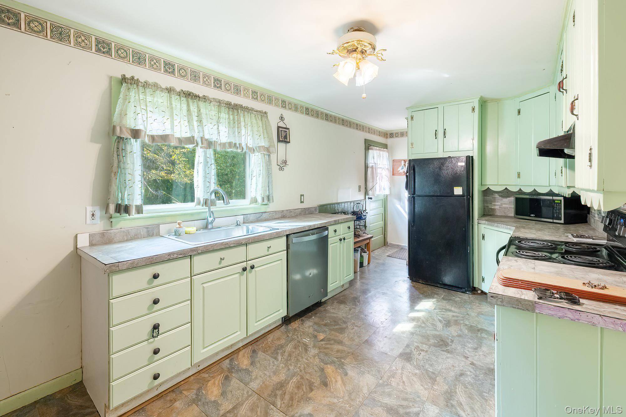 240 Stevers Crossing RD, Hudson, NY 12534