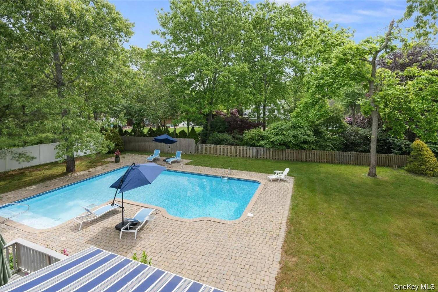 5 Mill Race RD, Hampton Bays, NY 11946