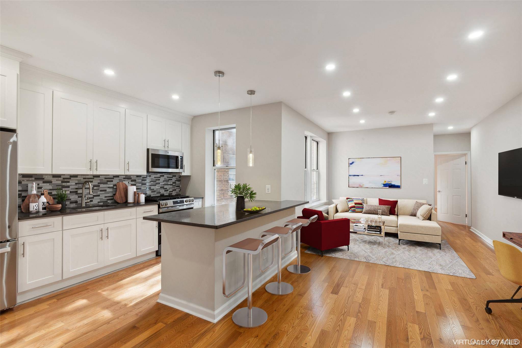 34-59 89th ST #6E, Jackson Heights, NY 11372