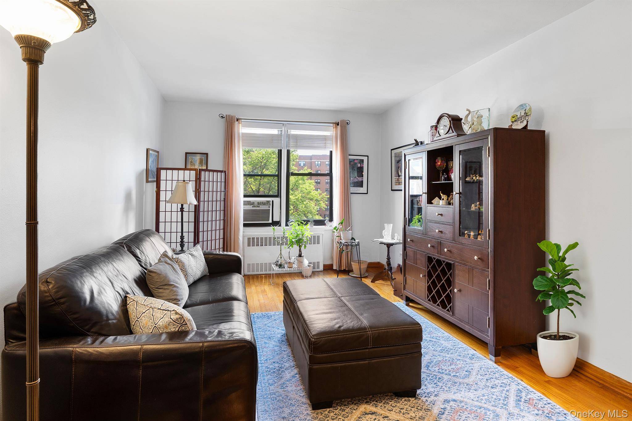 9040 Fort Hamilton Pkwy #3, Brooklyn, NY 11209