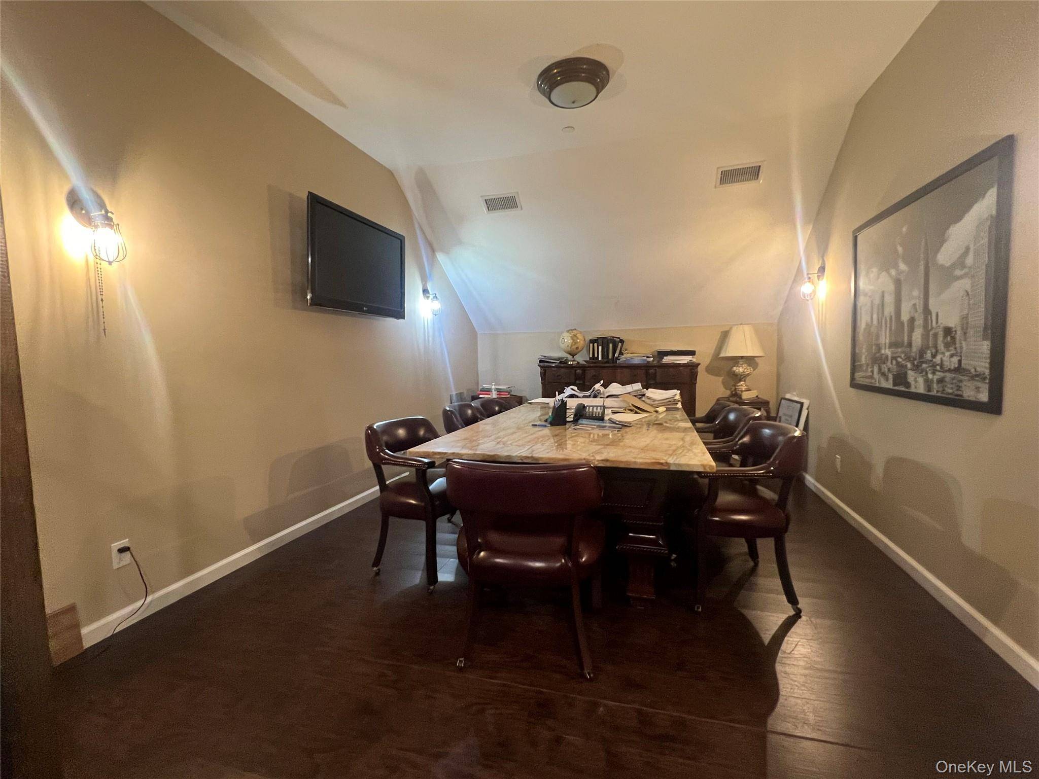 5720 Old Sunrise HWY, Massapequa, NY 11758