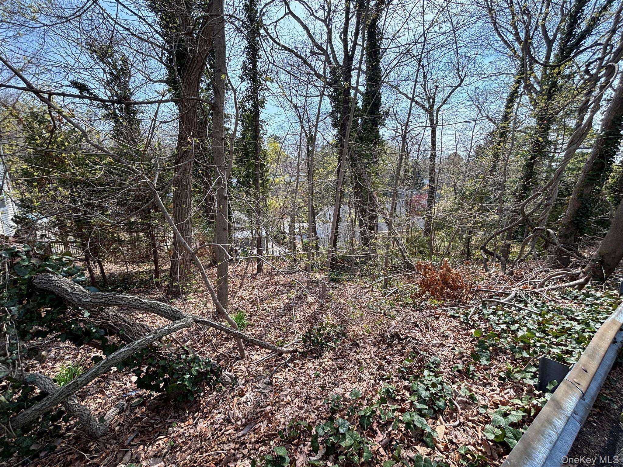 Glades WAY, Huntington, NY 11743