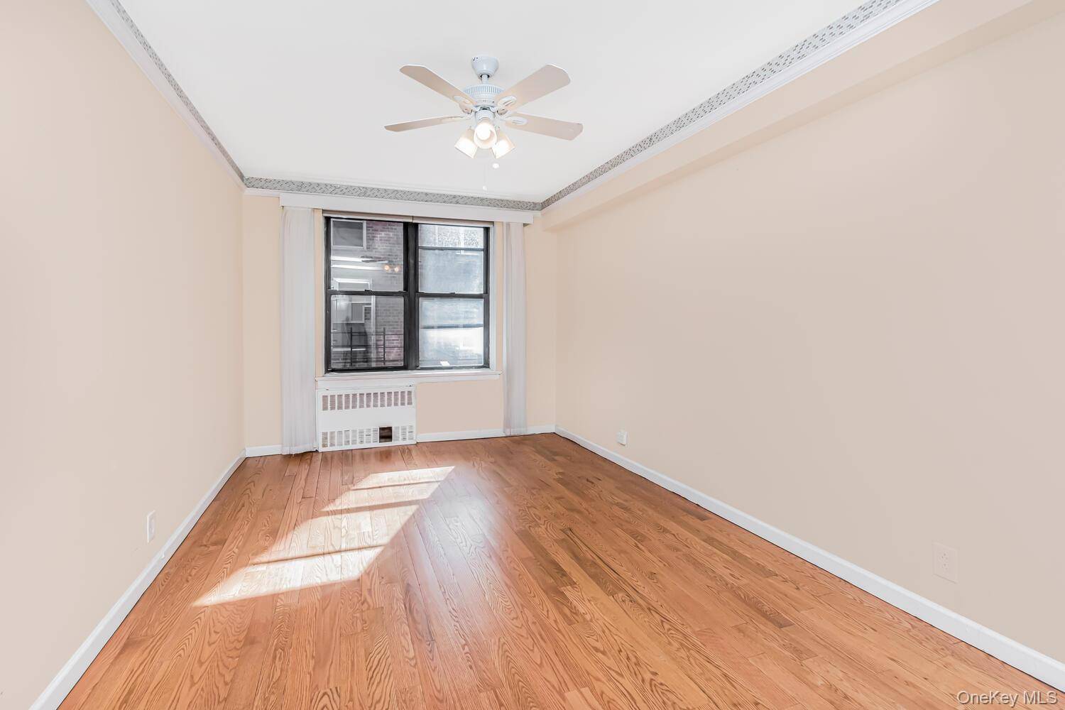4315 Webster AVE #1J, Bronx, NY 10470