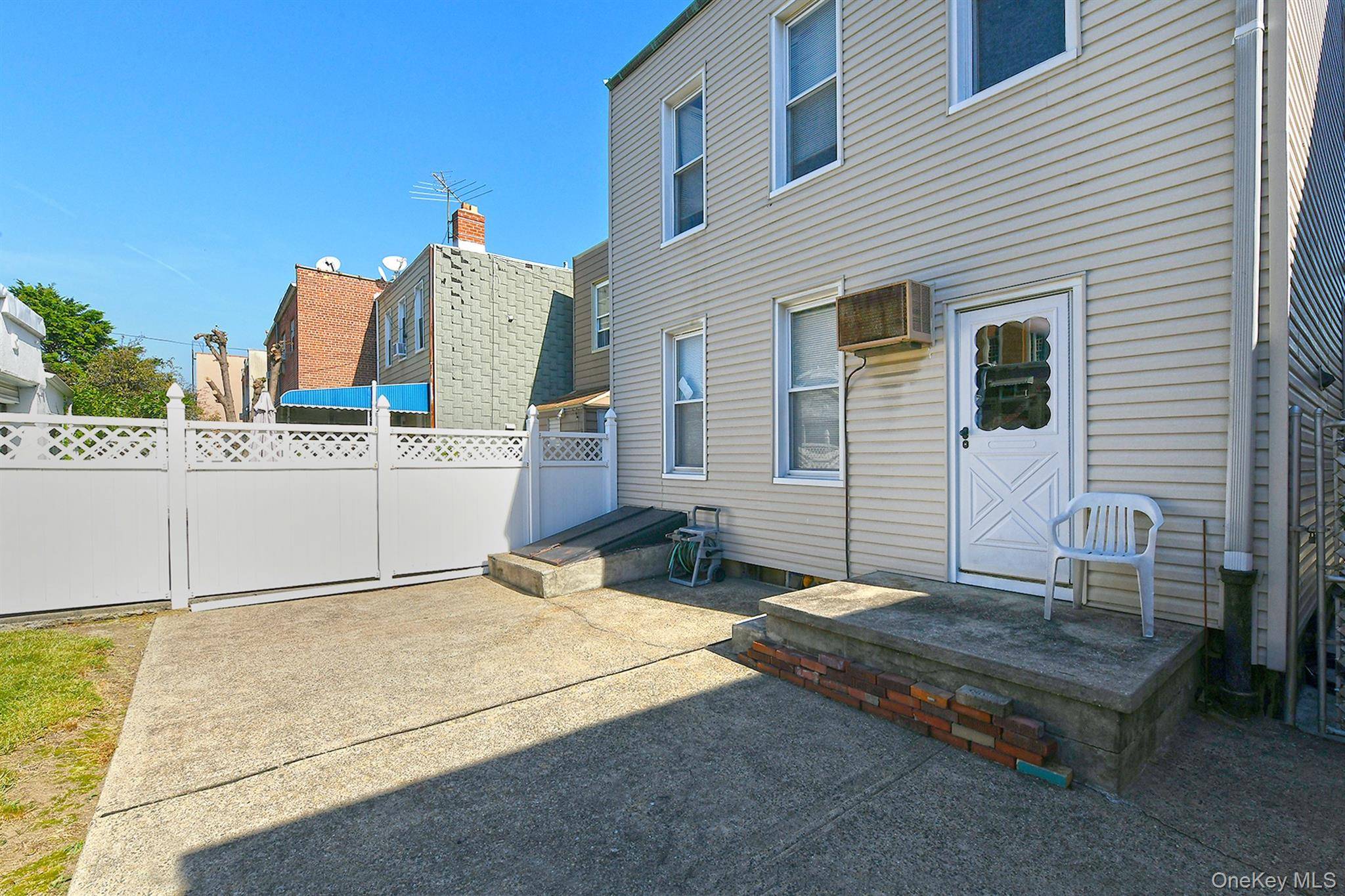 3094 47th ST, Astoria, NY 11103