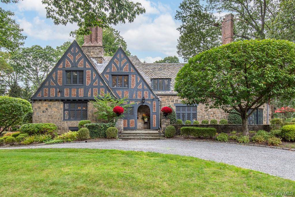 21 Hampshire RD, Bronxville, NY 10708