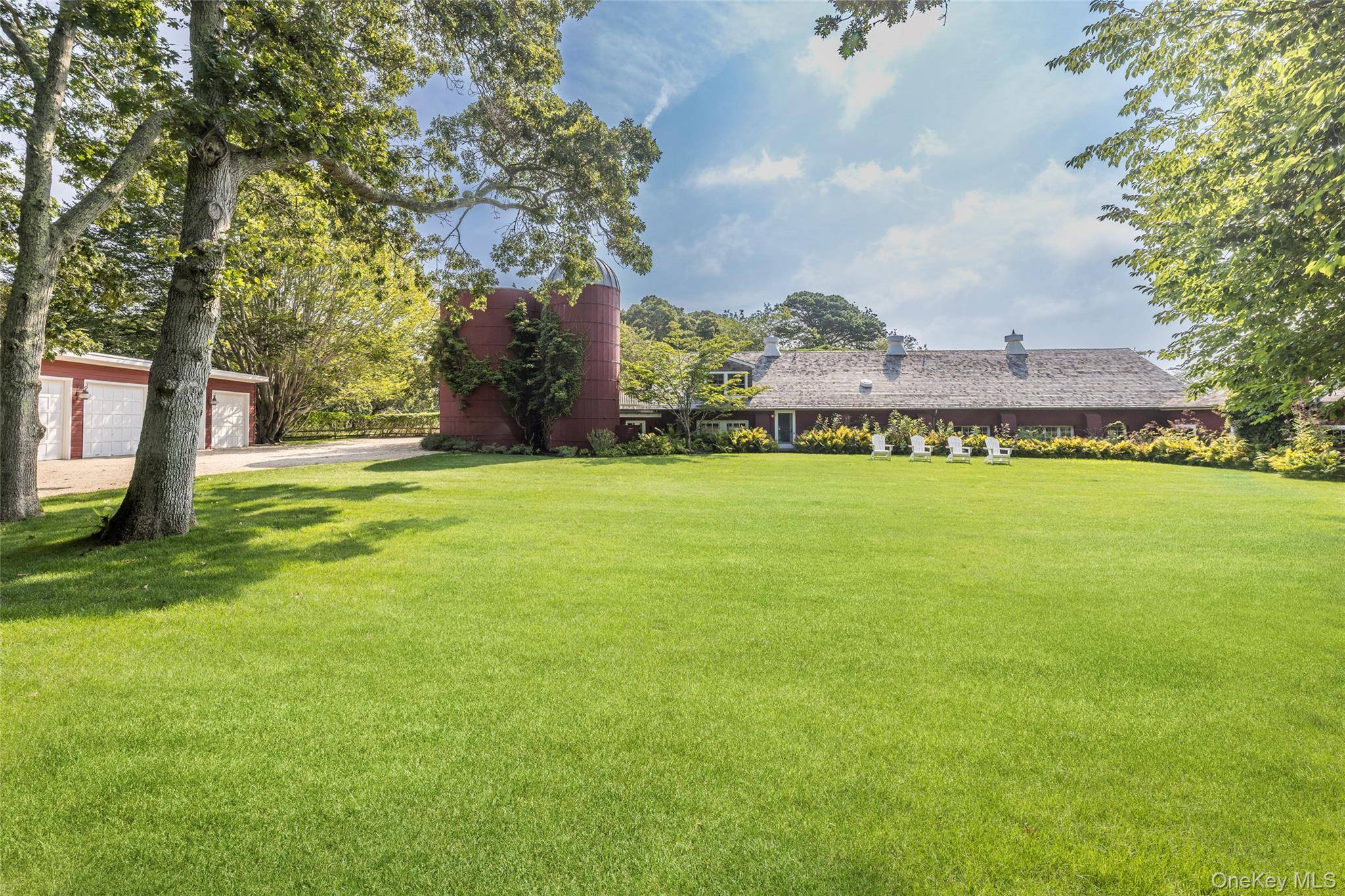26 Ruxton RD, East Hampton, NY 11937