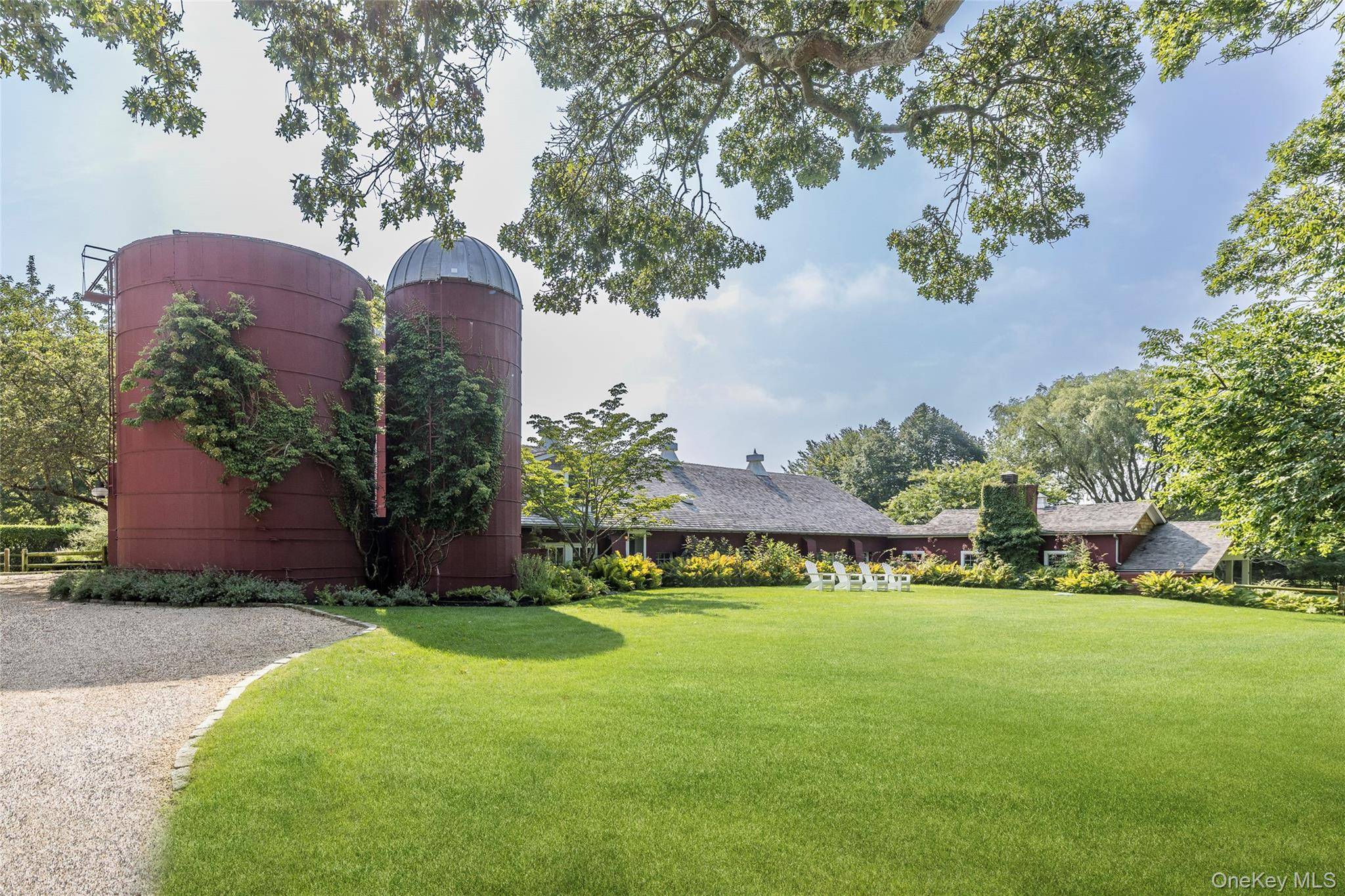 26 Ruxton RD, East Hampton, NY 11937