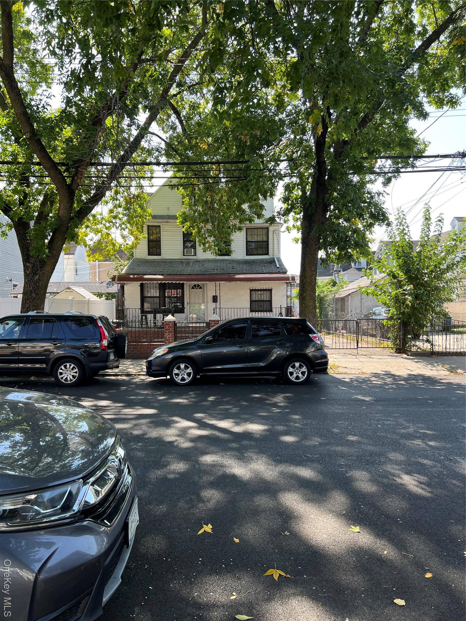 119-14 89th AVE, Richmond Hill, NY 11418