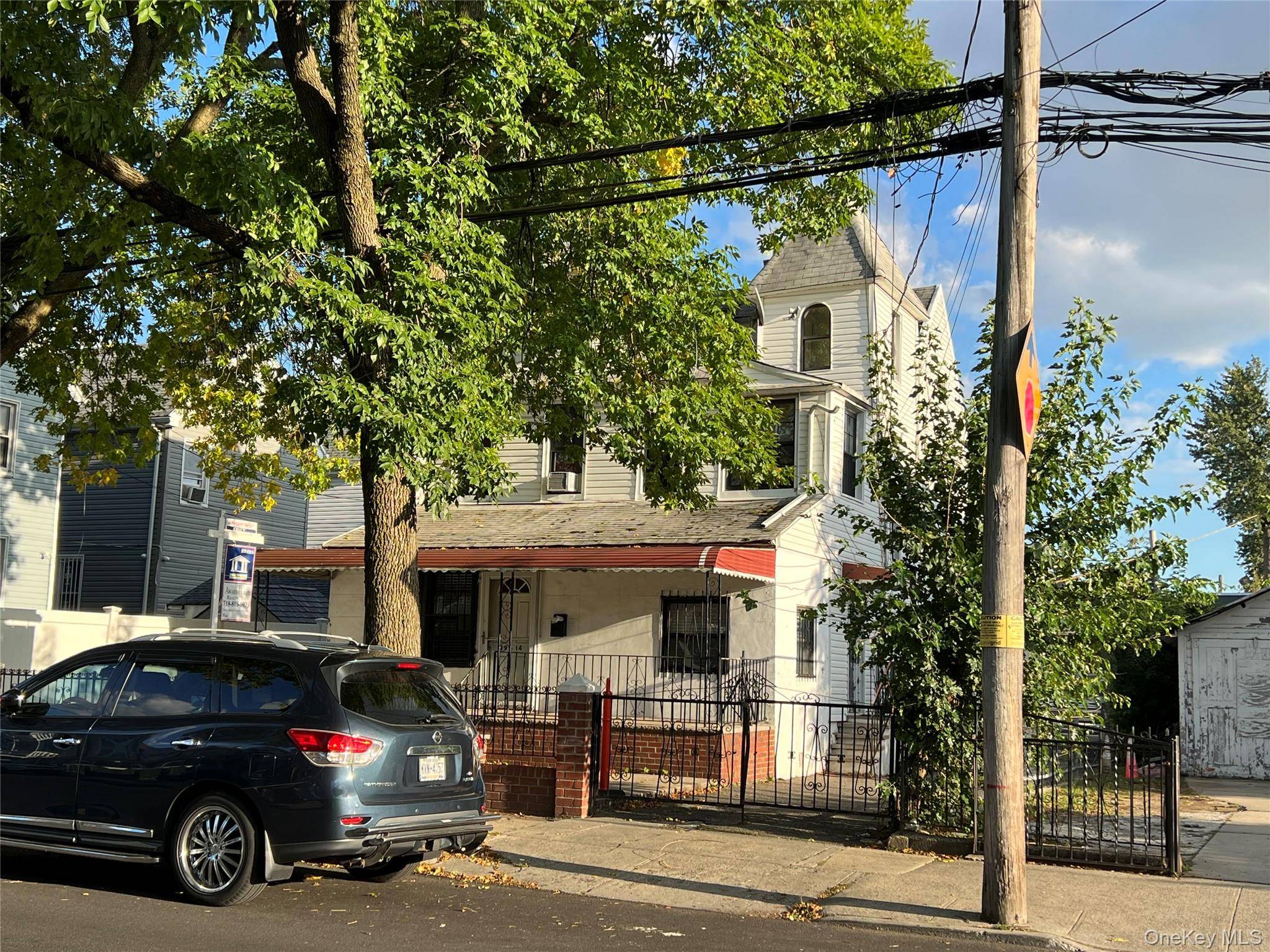 119-14 89th AVE, Richmond Hill, NY 11418