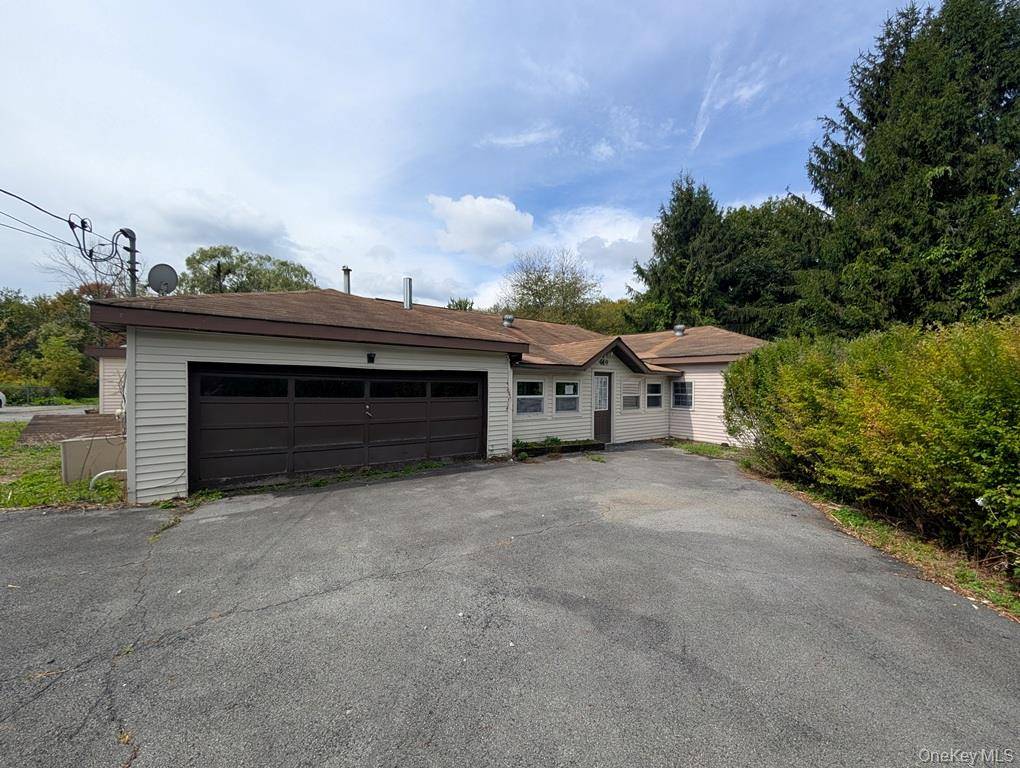 469 Eatontown RD, Port Jervis, NY 12771