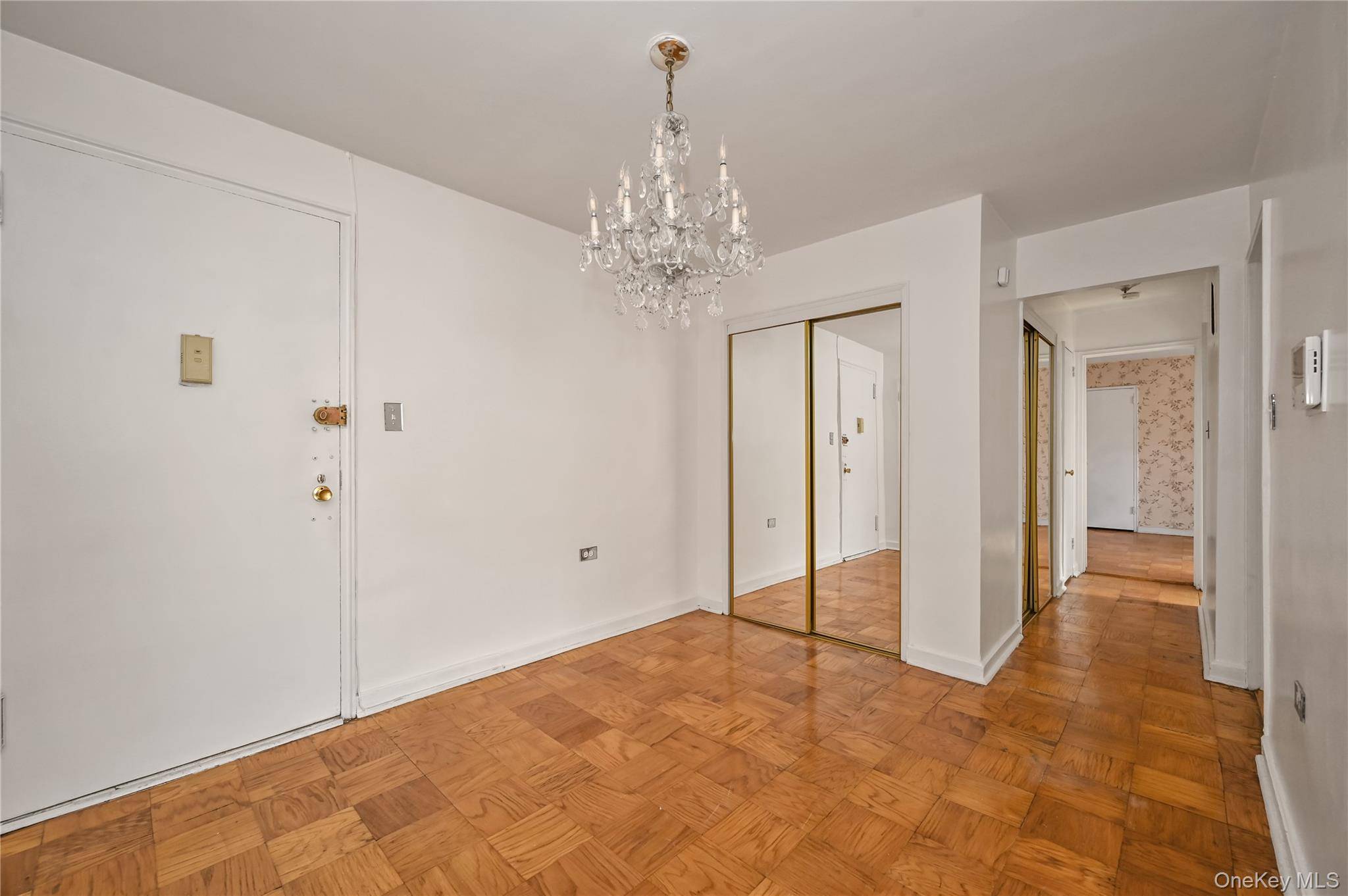 99-10 60Ave #1E, Corona, NY 11368