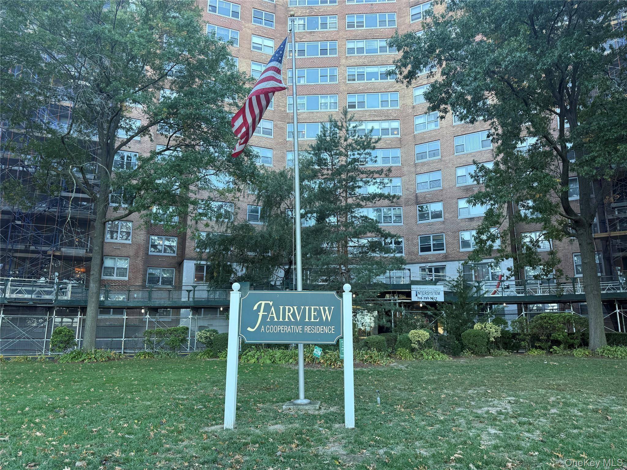 61-20 Grand Central Pkwy #B1501, Forest Hills, NY 11375