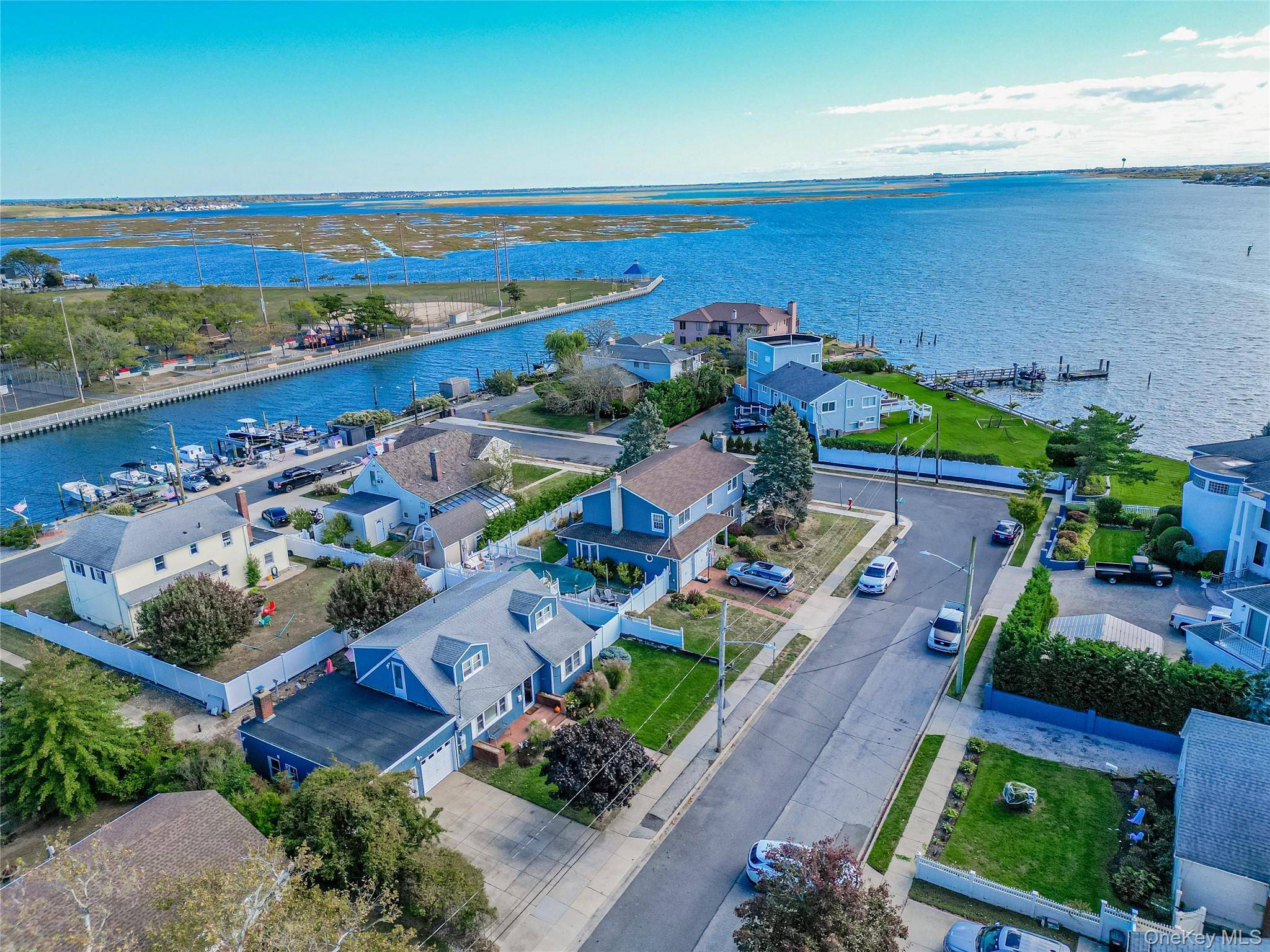227 Sunset AVE, Island Park, NY 11558