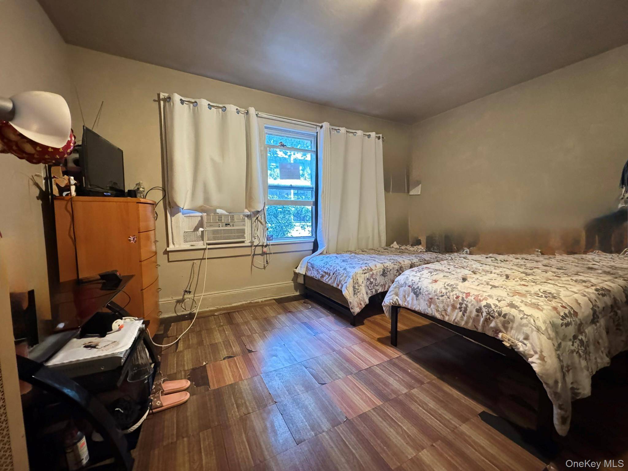 41-41 Denman ST, Elmhurst, NY 11373