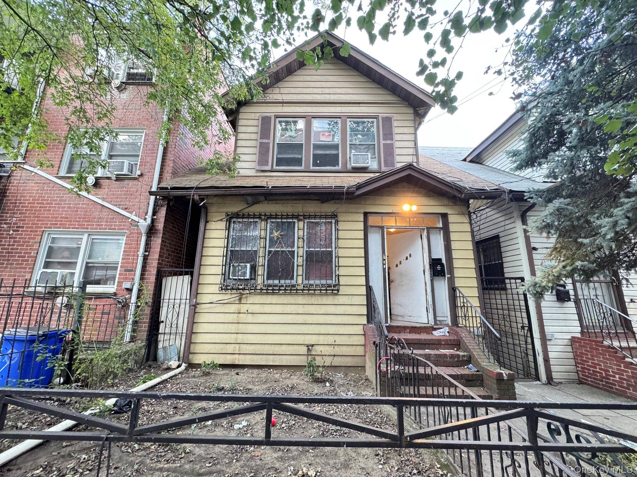 41-41 Denman ST, Elmhurst, NY 11373