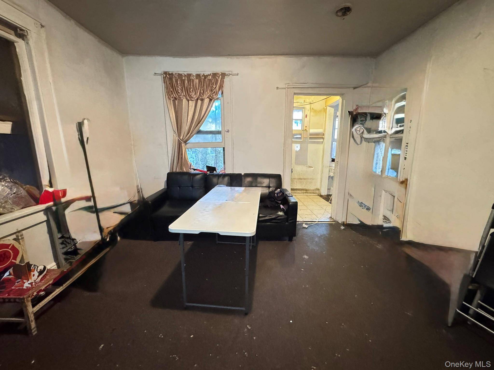 41-41 Denman ST, Elmhurst, NY 11373