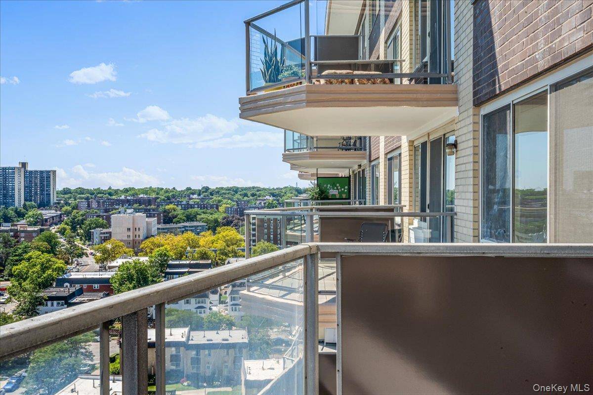 18-15 215th ST #15B, Bayside, NY 11360