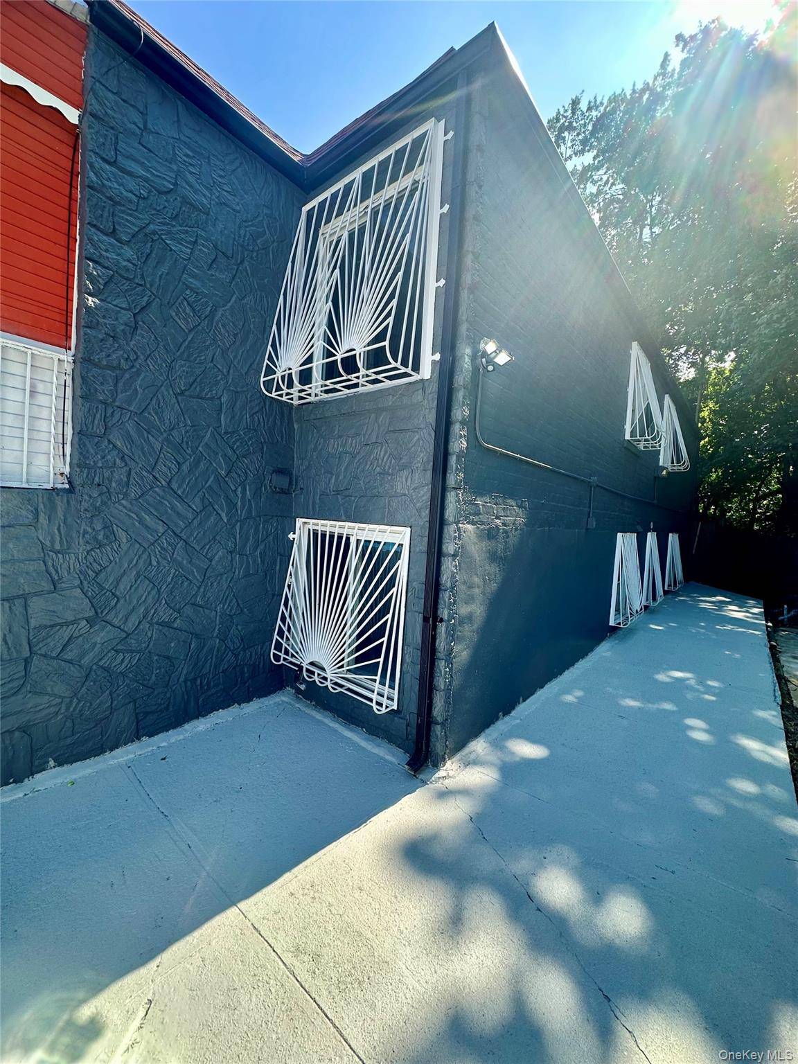 3145 Mickle AVE, Bronx, NY 10469