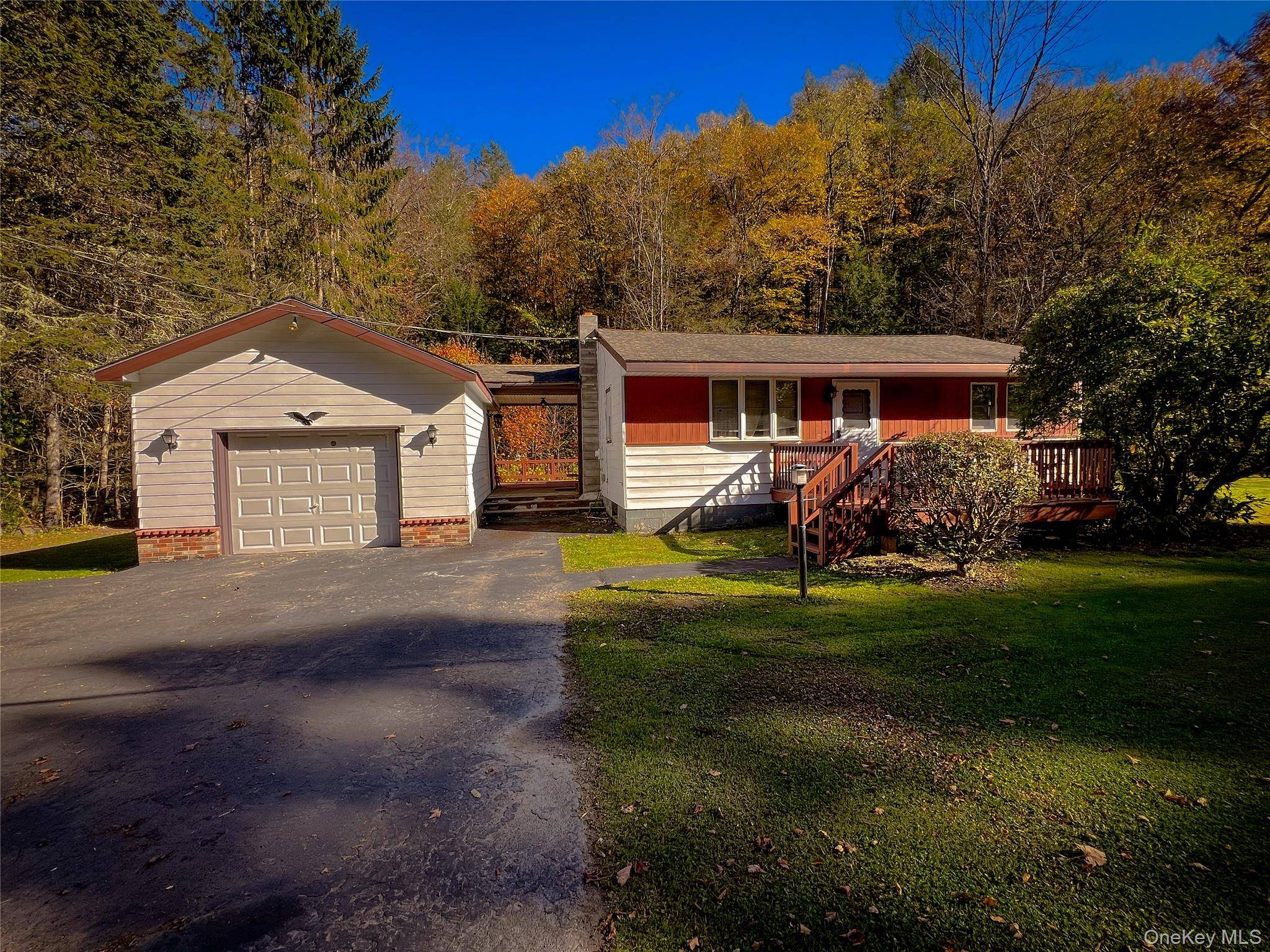 259 Tennanah Lake RD, Roscoe, NY 12776
