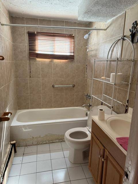 120 Lockwood AVE, Huntington, NY 11746
