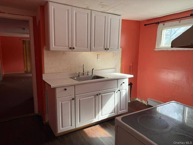 120 Lockwood AVE, Huntington, NY 11746
