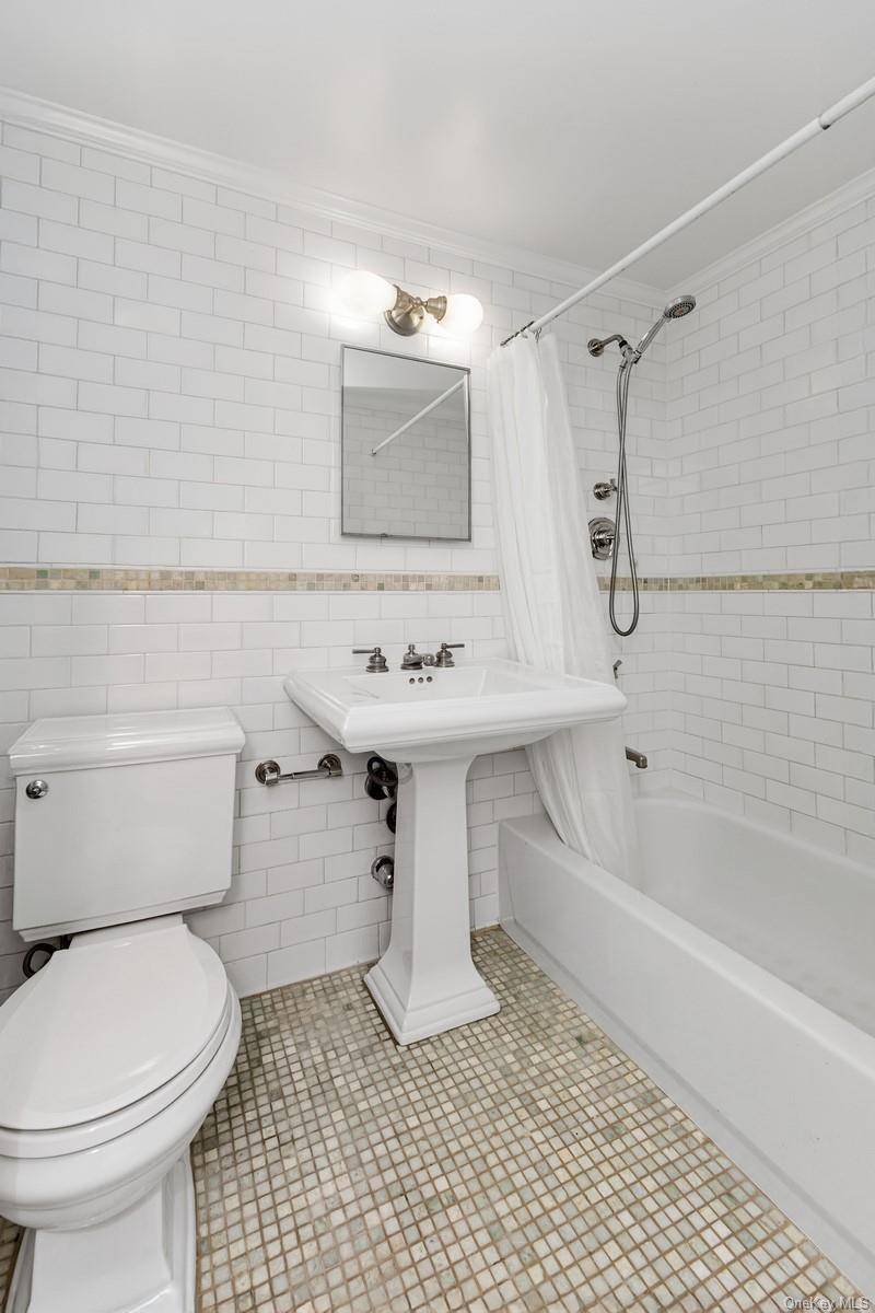 348 East 89th ST #7E, New York (manhattan), NY 10128
