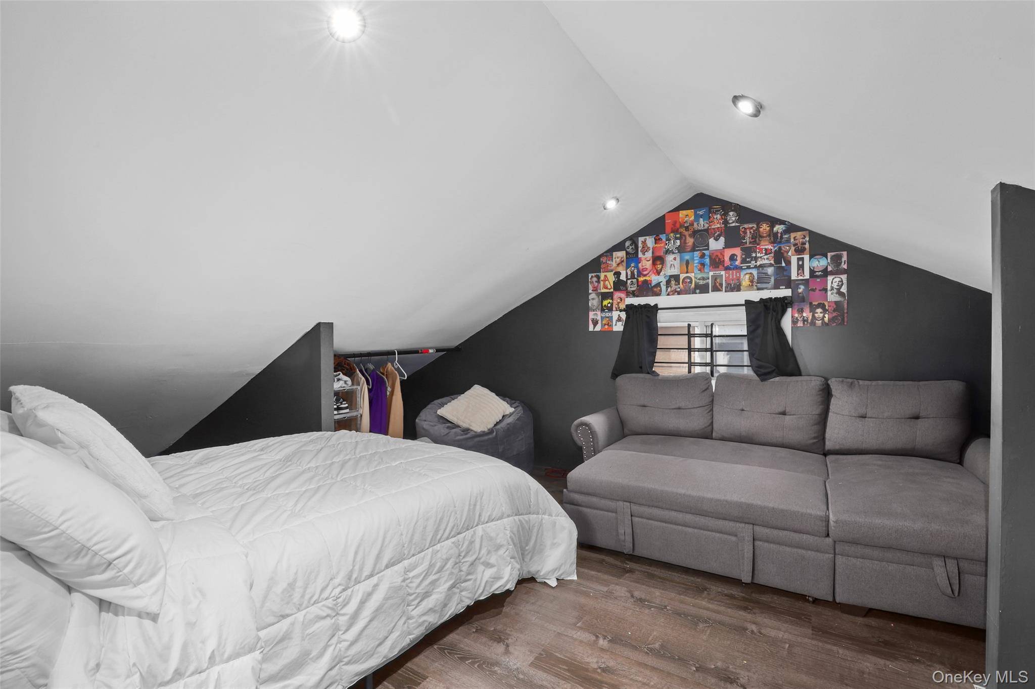 3215 Randall AVE, Bronx, NY 10465
