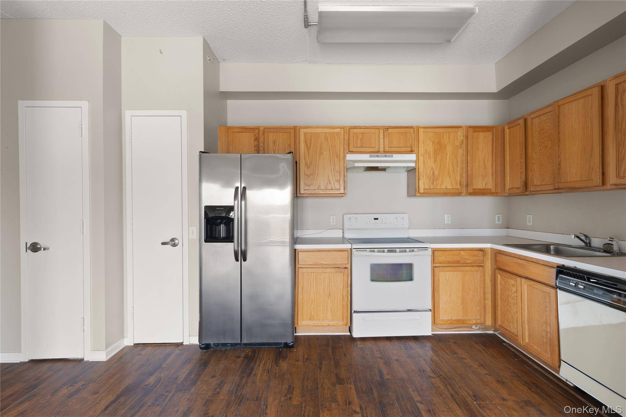 260 Beach 81st ST #6V, Rockaway Beach, NY 11693