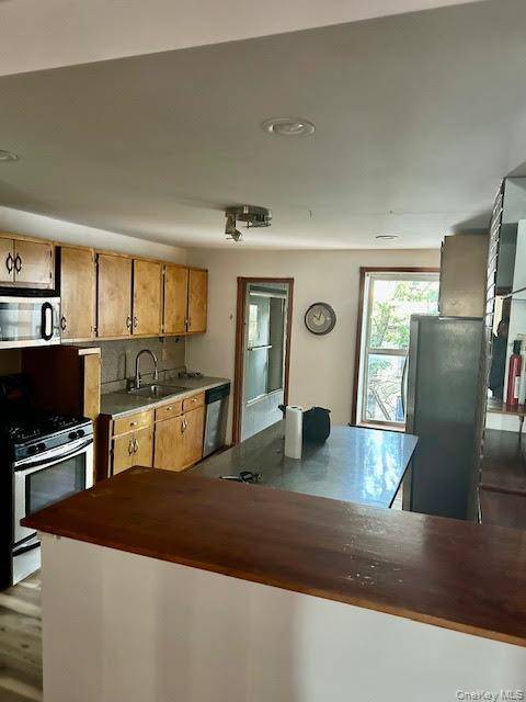 575 Warren ST #4R, Brooklyn, NY 11217