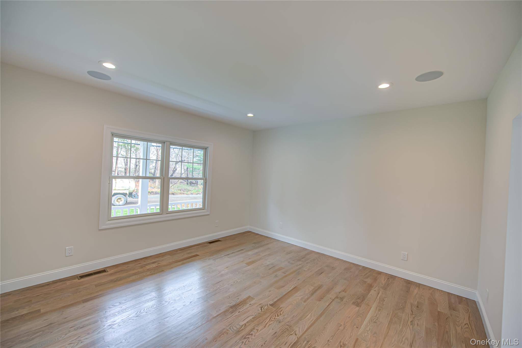 176 Southern BLVD, Nesconset, NY 11767
