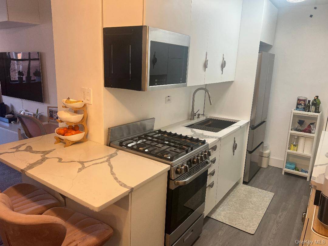 86-29 155 AVE #5F, Howard Beach, NY 11414