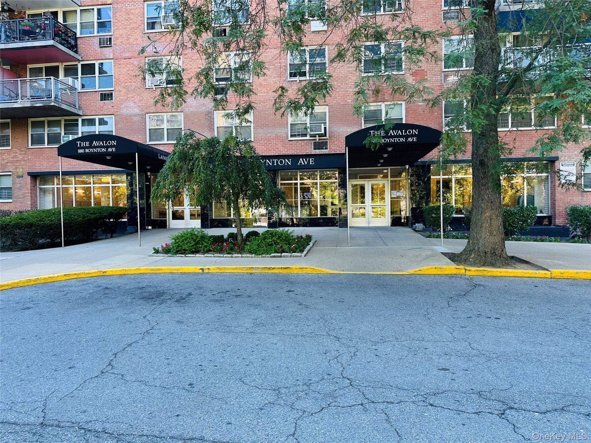 880 Boynton AVE #8M, Bronx, NY 10473
