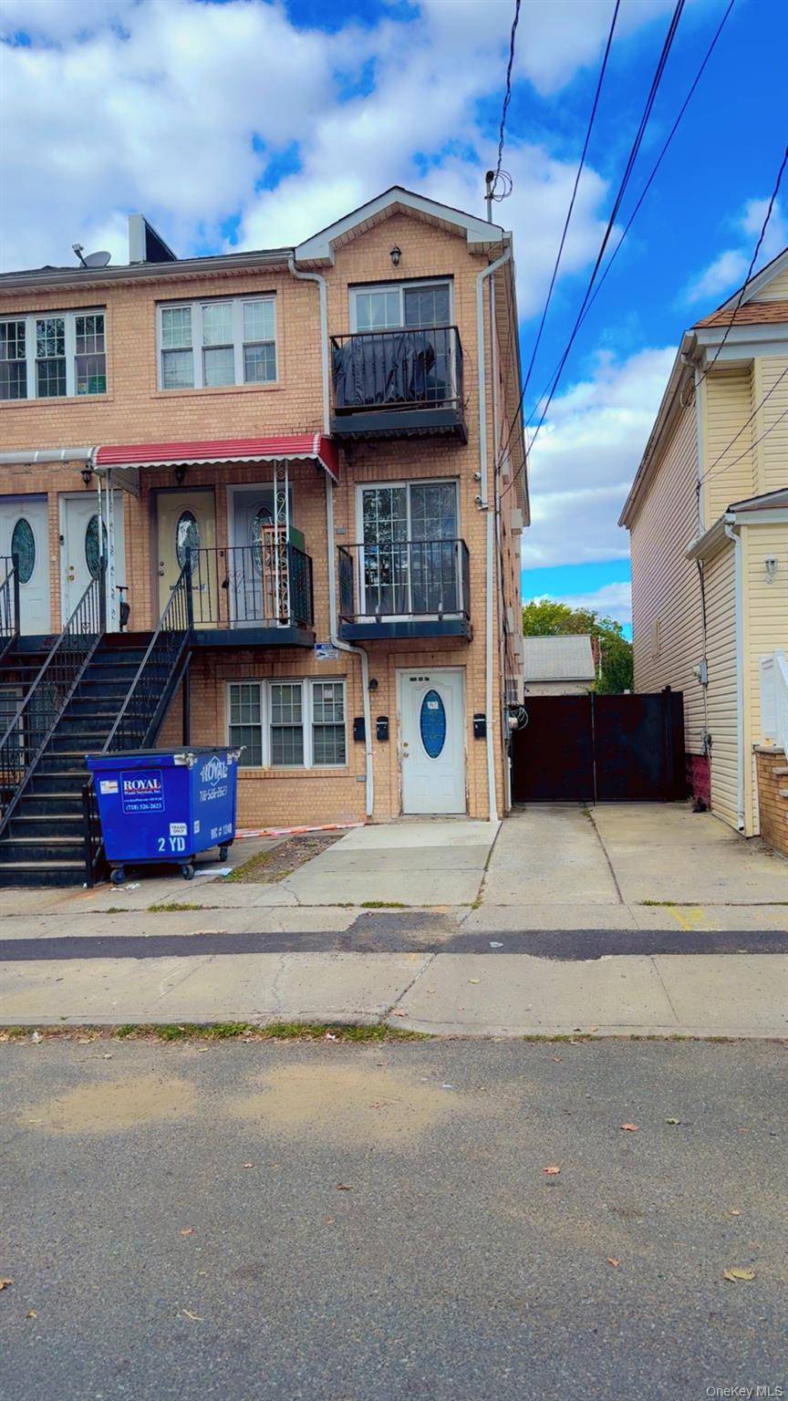 10809 97th AVE, Richmond Hill, NY 11419