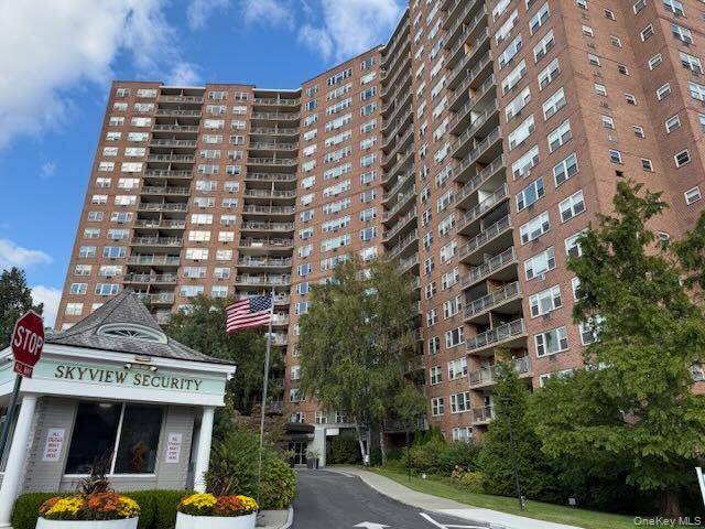 5700 Arlington AVE #4V, Bronx, NY 10471