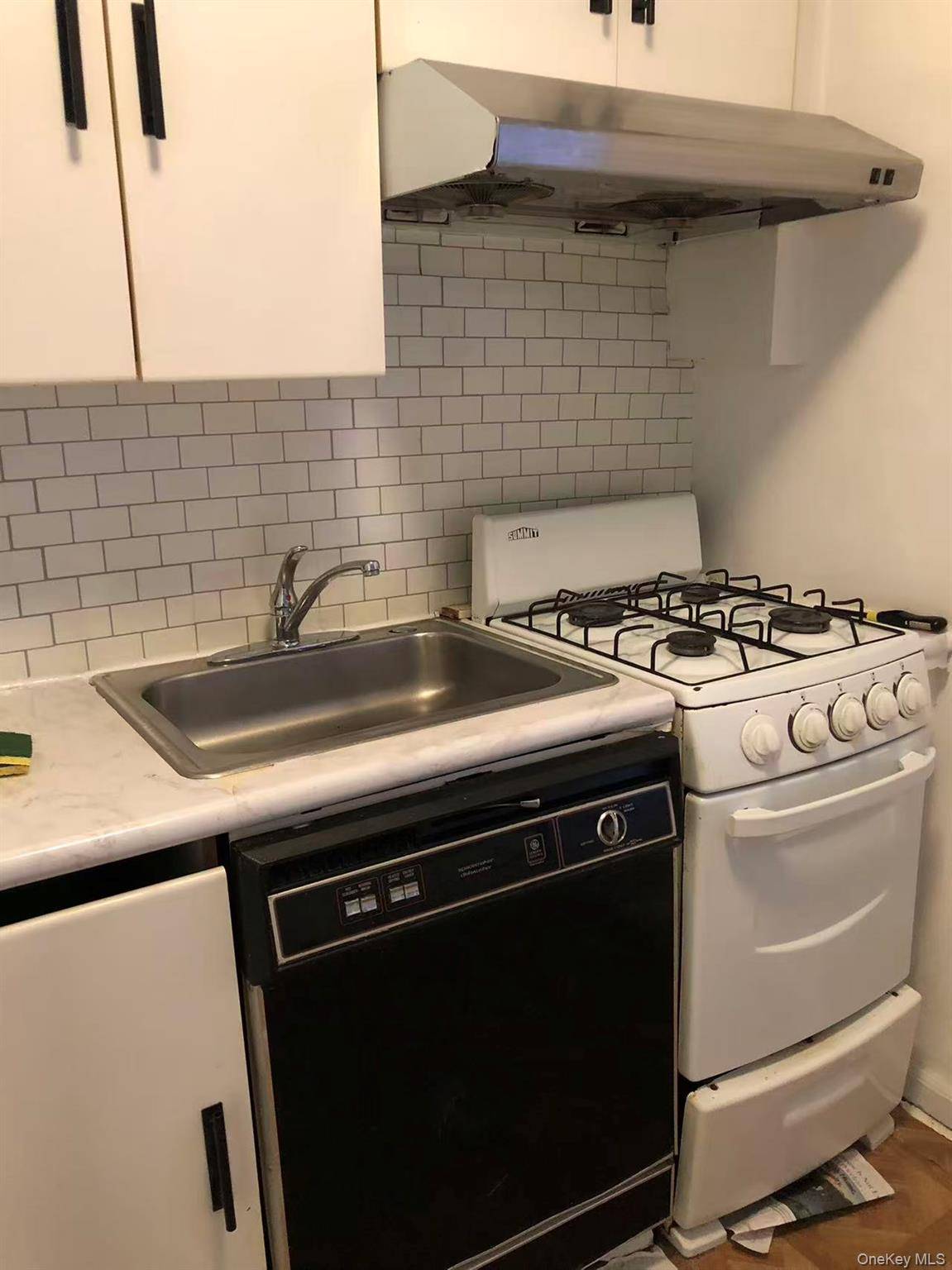 150-25 72 nd RD #1L, Kew Garden Hills, NY 11367