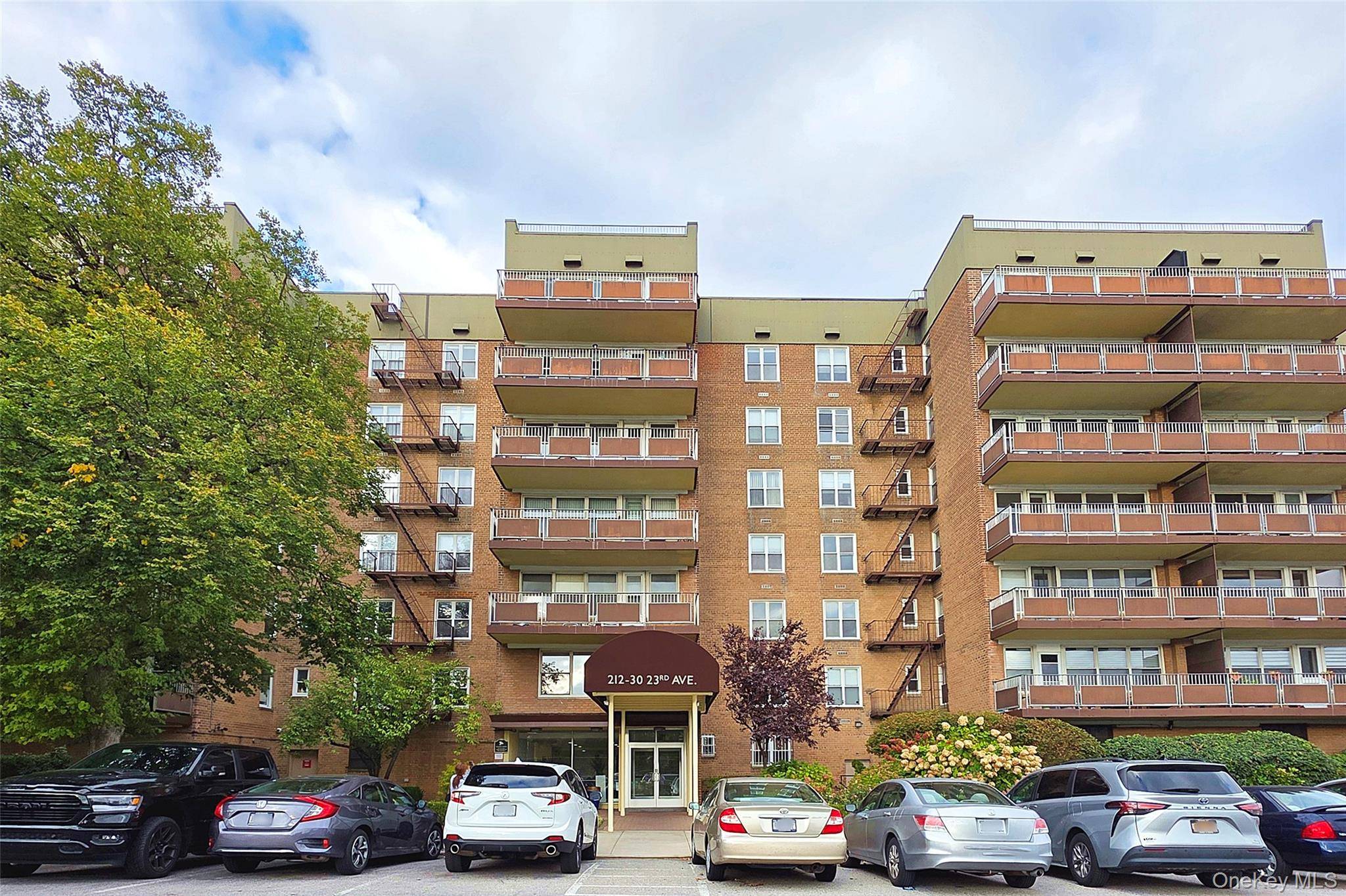 212-30 23rd Ave #1H, Bayside, NY 11360