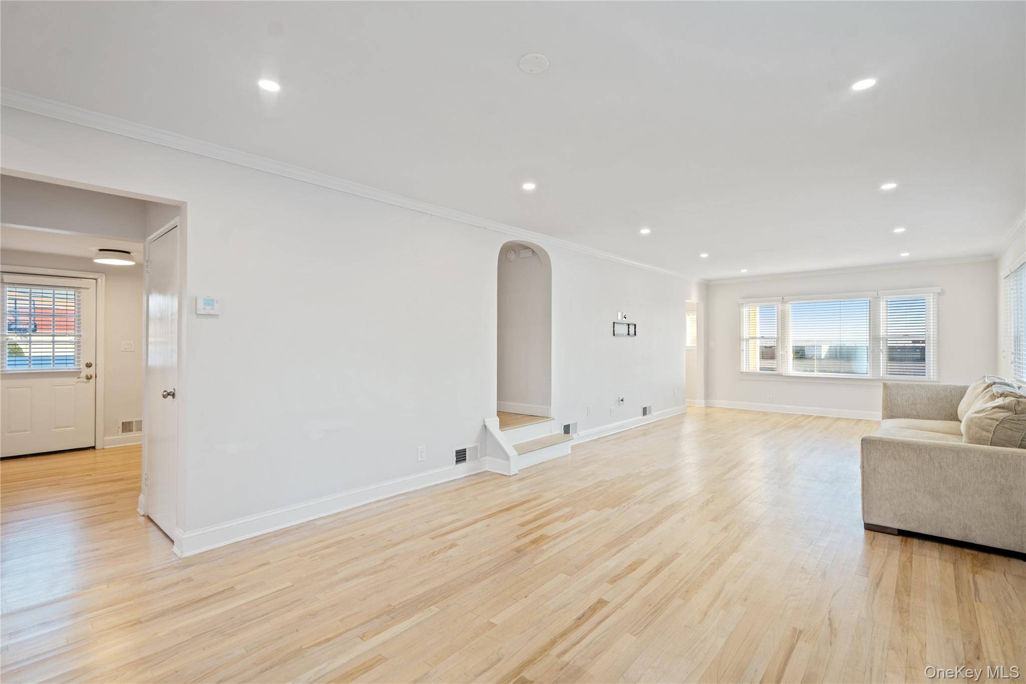 2000 Ocean BLVD, Atlantic Beach, NY 11509