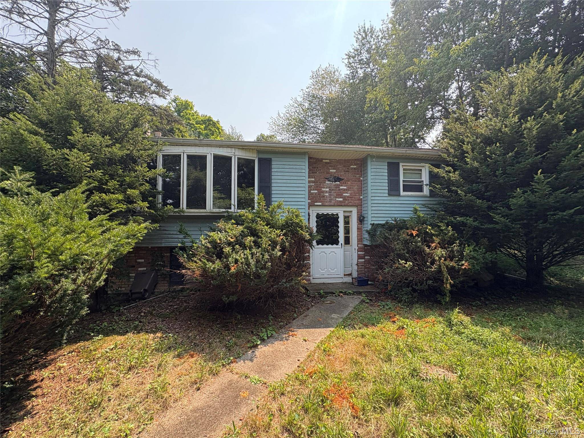11 Chase RD, Wallkill, NY 12589