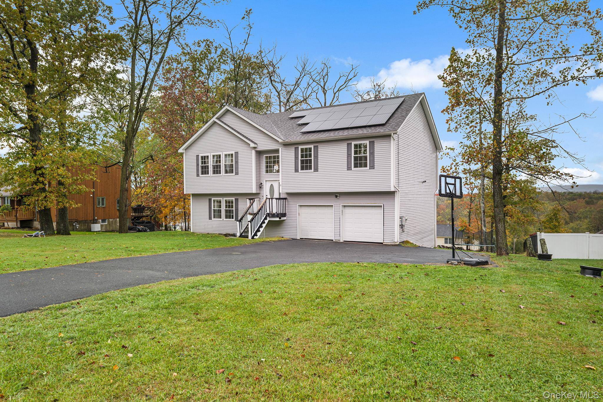 5 Oak Ridge RD, Middletown, NY 10940
