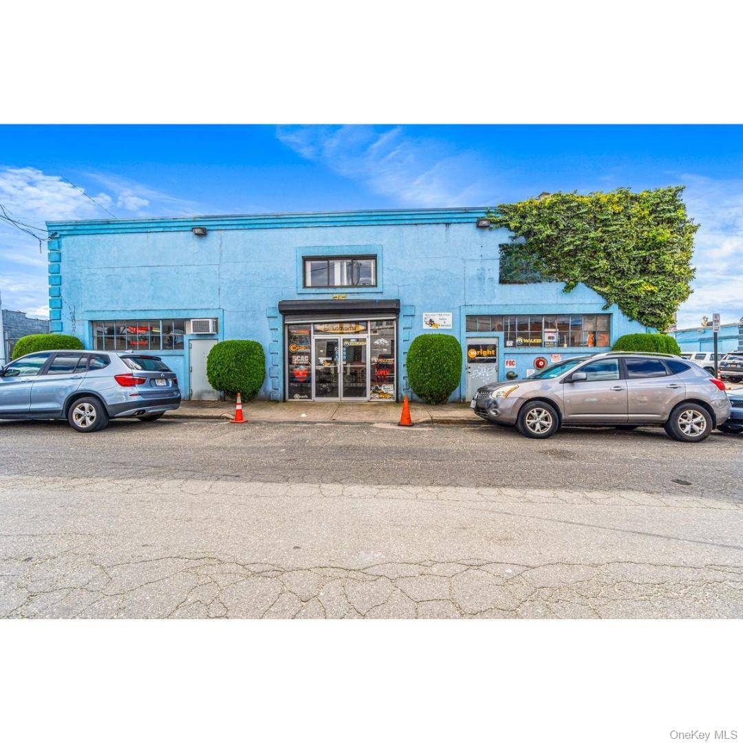 75 Windsor AVE, Mineola, NY 11501