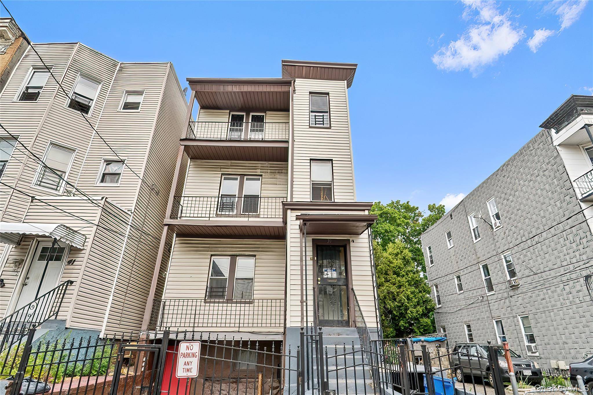39 Victor ST #2, Yonkers, NY 10701