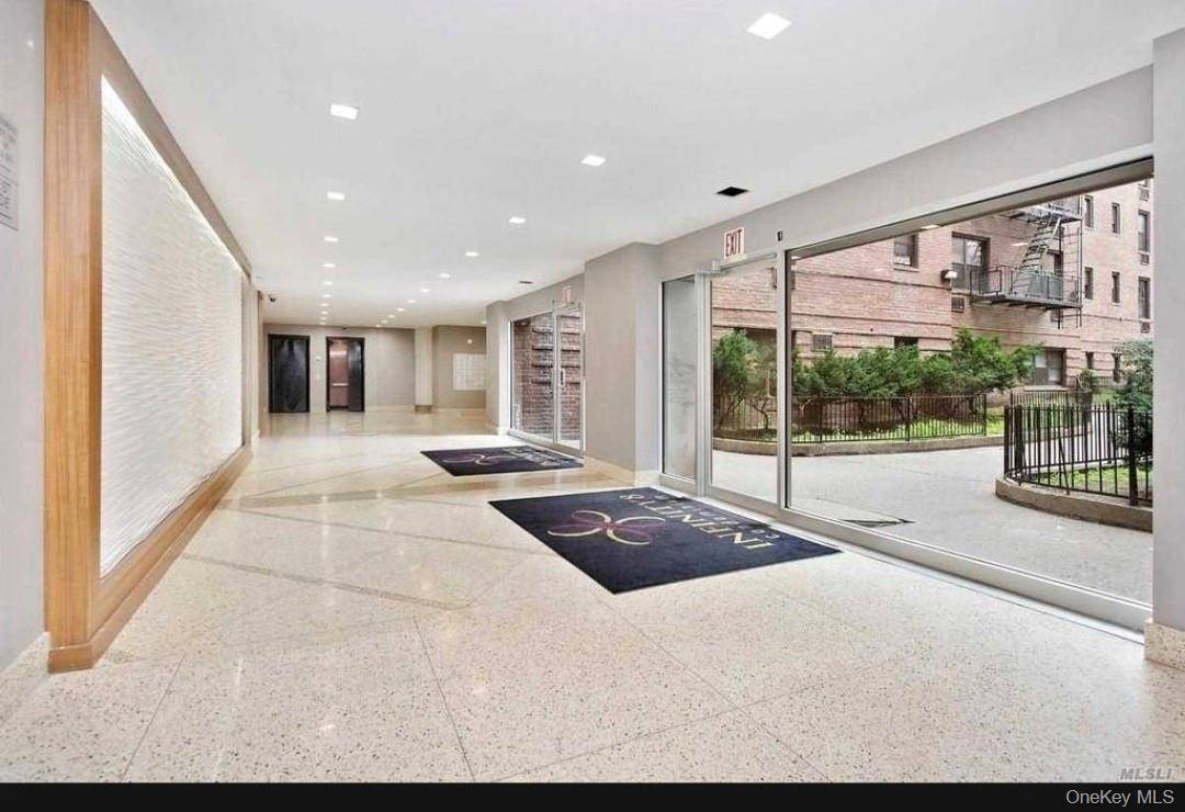 132-35 Sanford AVE #LD, Flushing, NY 11355